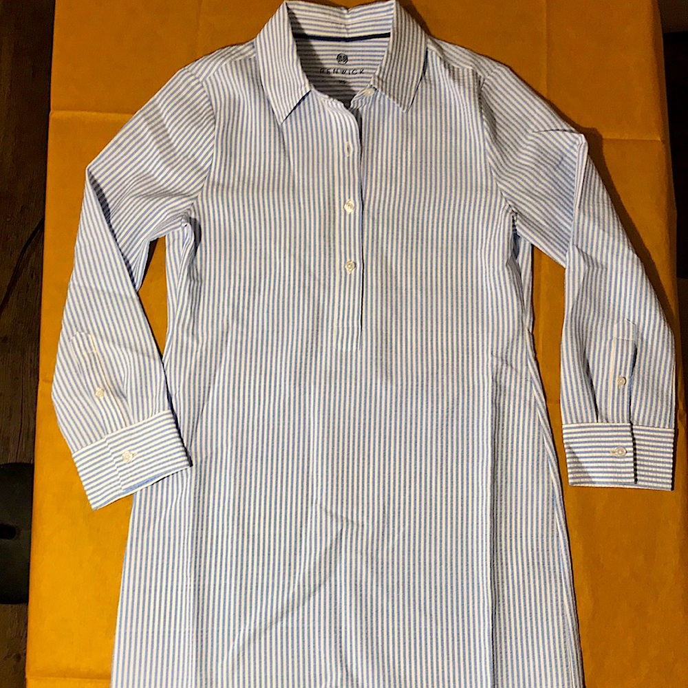 Renwick scalloped hem seersucker dress XS